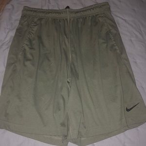 Grey Nike size large basketball short